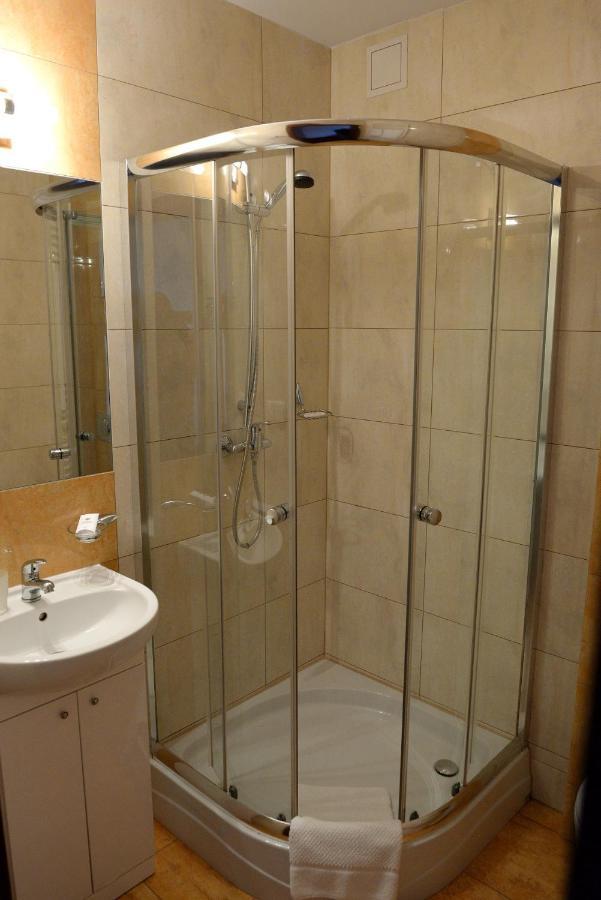 Quest Hotel - Dawniej Hotel Planeta 布热斯科 外观 照片