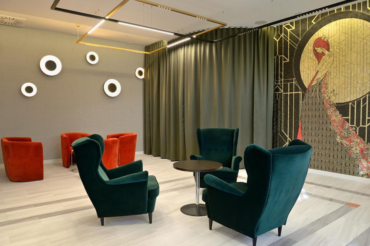 Quest Hotel - Dawniej Hotel Planeta 布热斯科 外观 照片