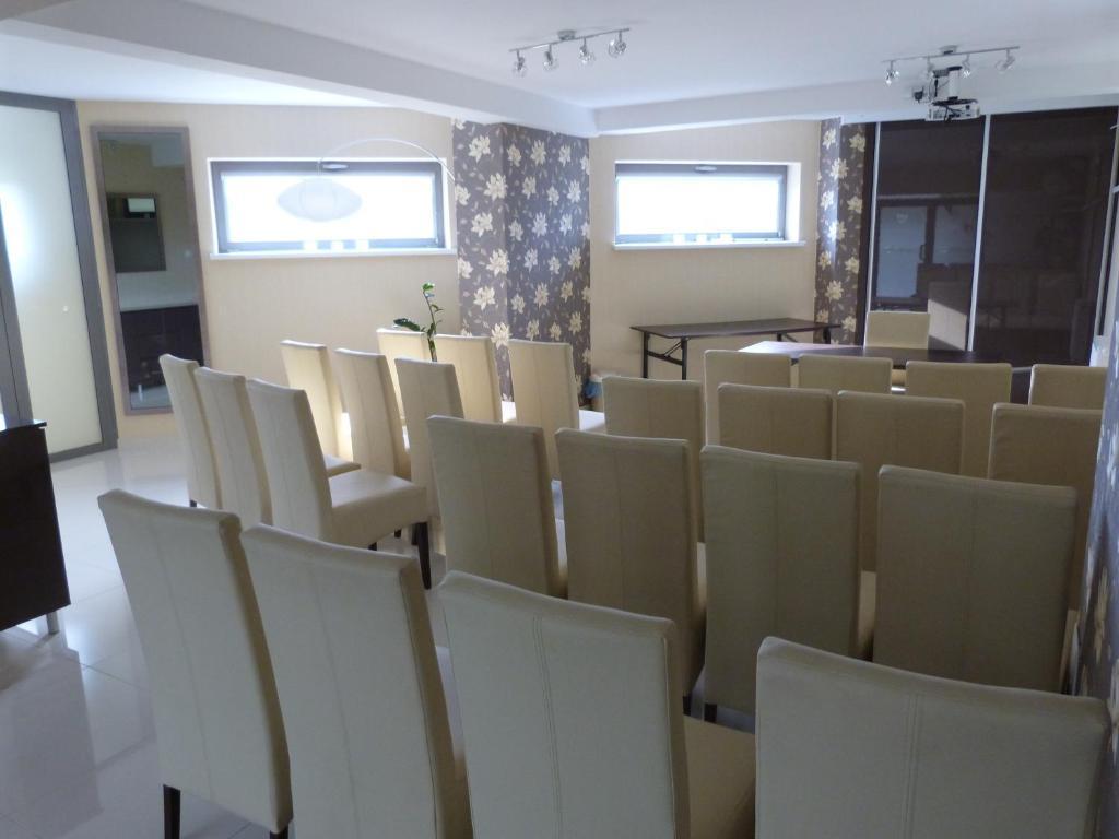 Quest Hotel - Dawniej Hotel Planeta 布热斯科 外观 照片